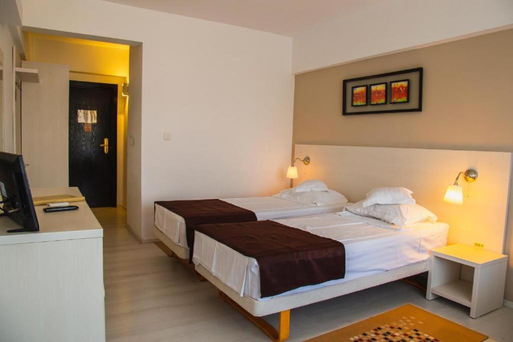 Hotel Ambasador Mamaia Kültér fotó