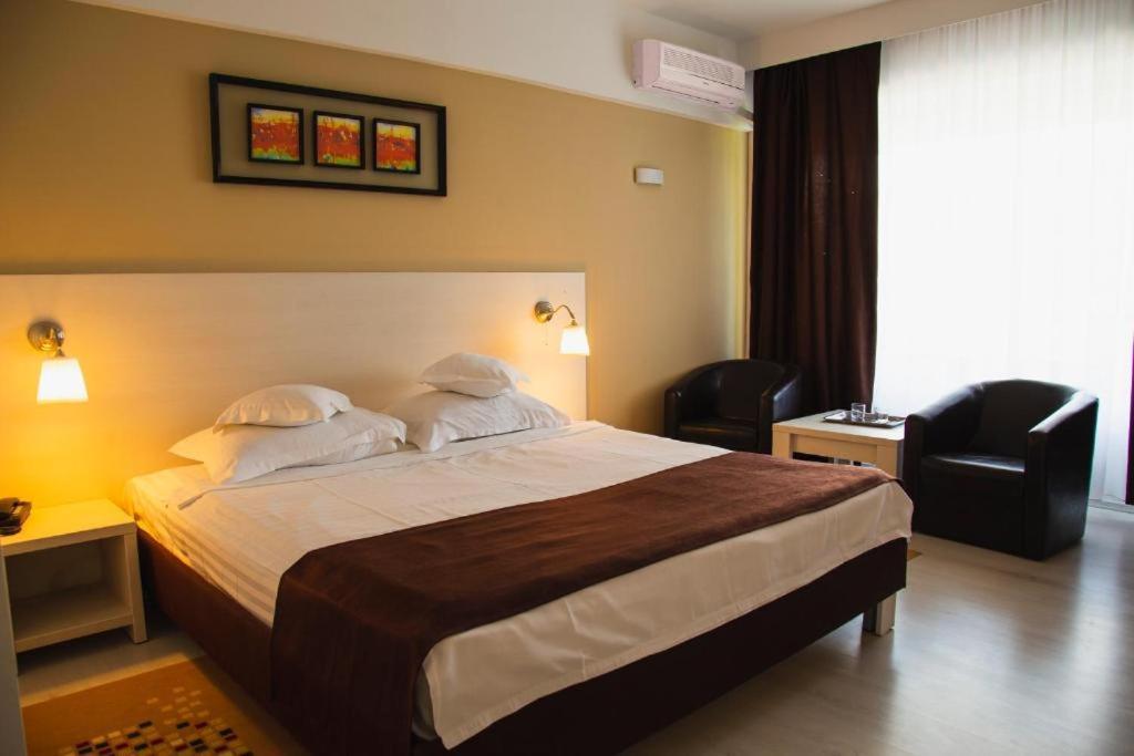 Hotel Ambasador Mamaia Kültér fotó