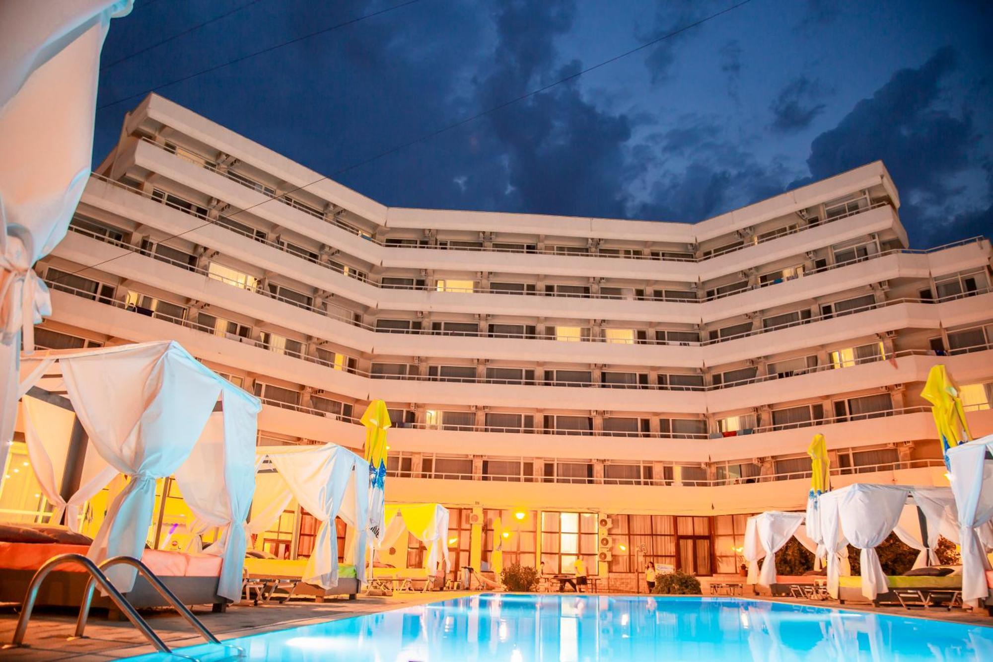 Hotel Ambasador Mamaia Kültér fotó