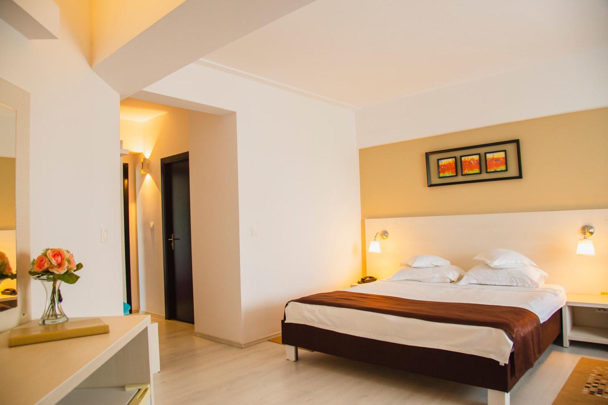 Hotel Ambasador Mamaia Kültér fotó