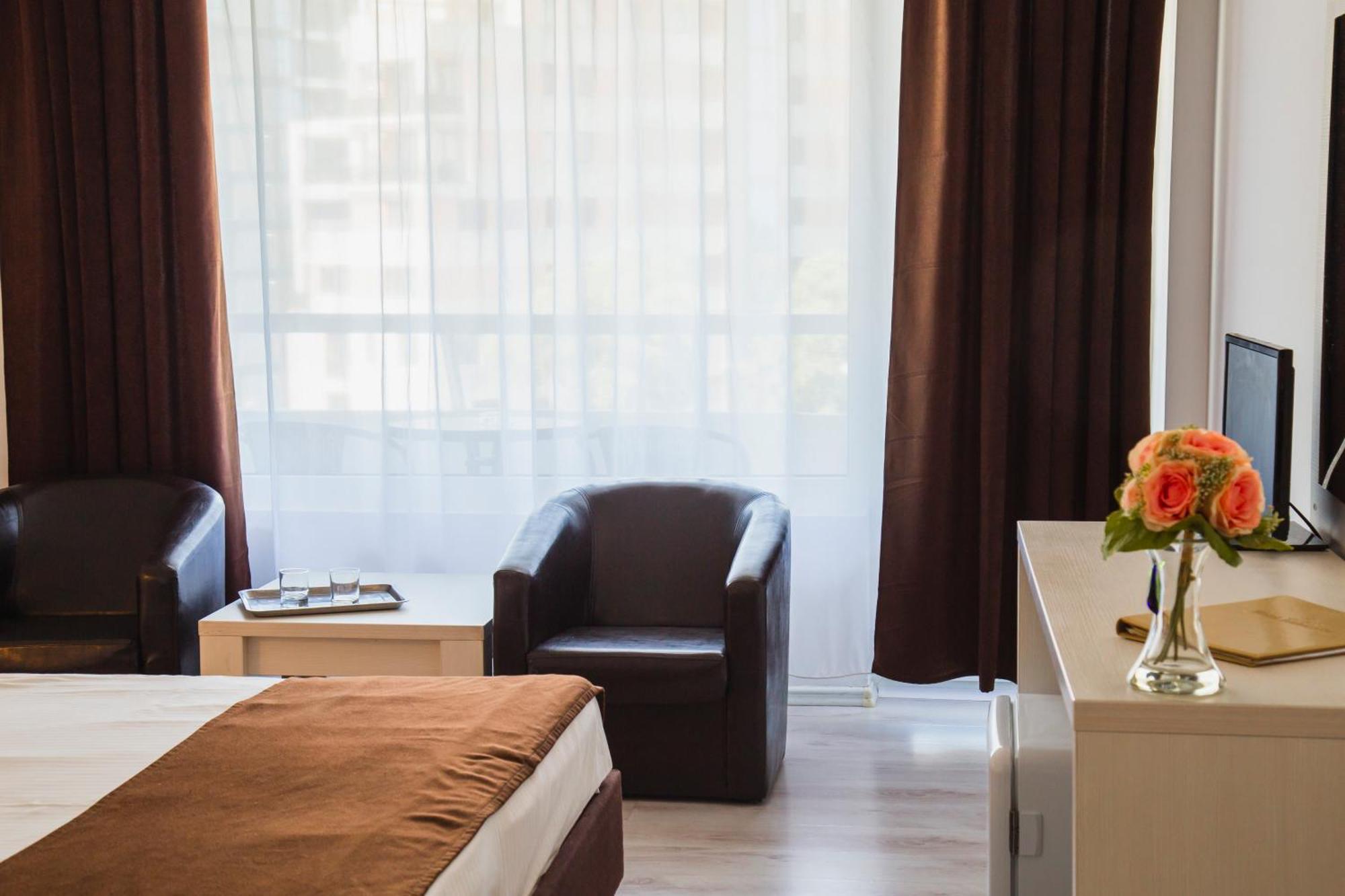Hotel Ambasador Mamaia Kültér fotó